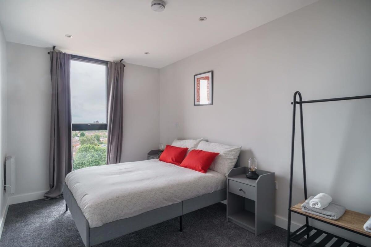 Fantastic 3 Bedroom Manchester Apartment Esterno foto